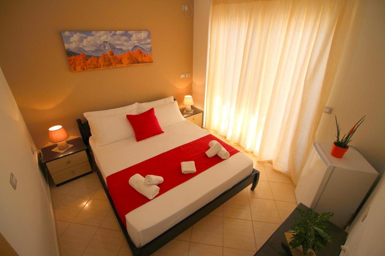Centrum Hotel Ksamil Ngoại thất bức ảnh