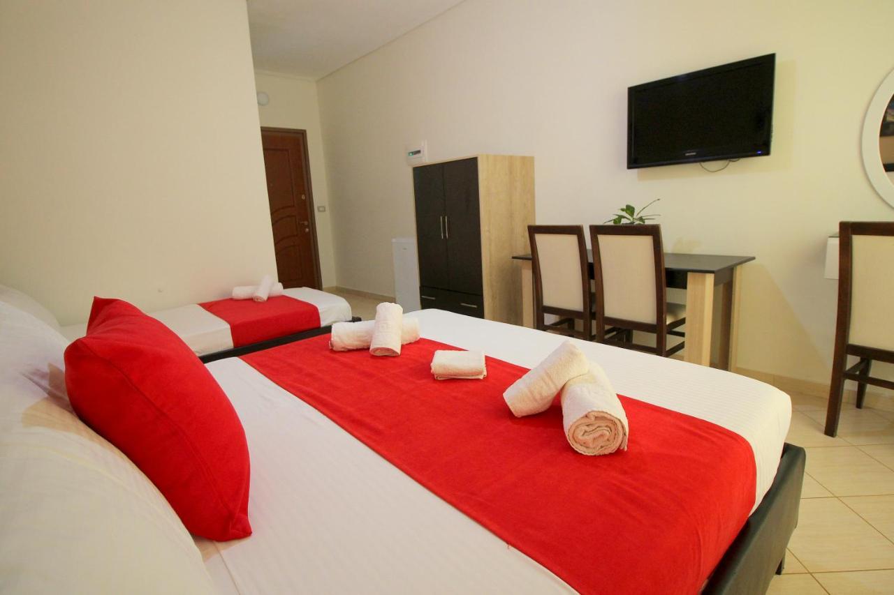 Centrum Hotel Ksamil Ngoại thất bức ảnh