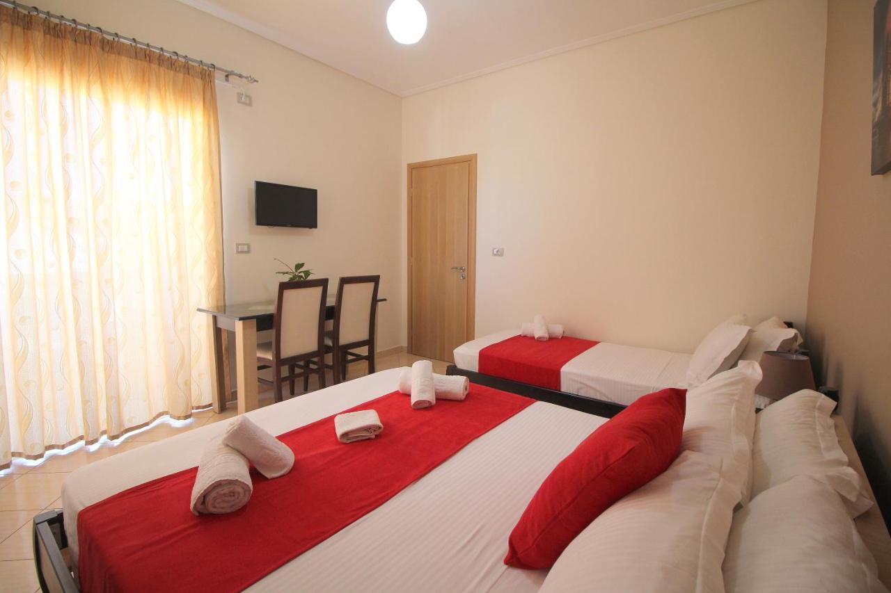 Centrum Hotel Ksamil Ngoại thất bức ảnh